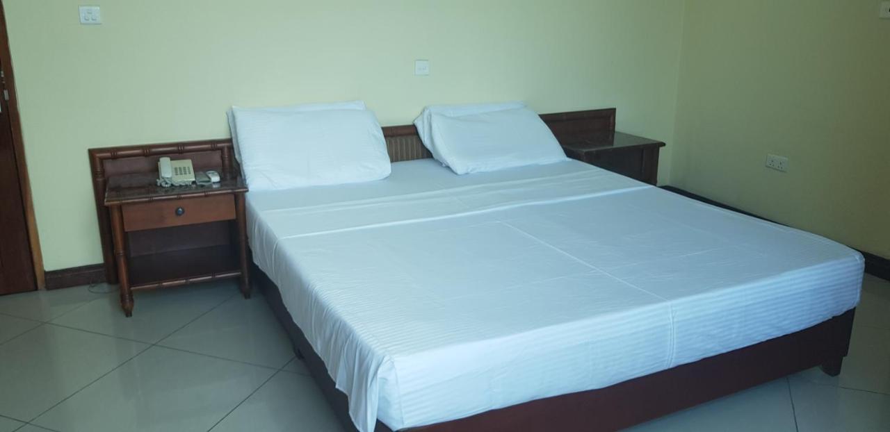 Ubungo New Safina Hotel מראה חיצוני תמונה
